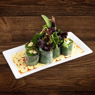 Fresh Spring Rolls with Peanut Sauce