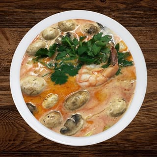Tom Kha