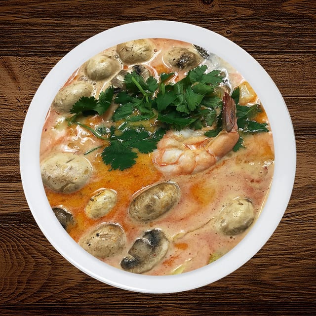 Tom Kha.